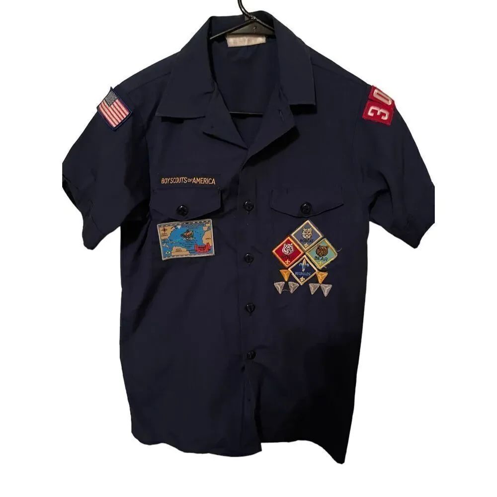 Boy Scouts of America Kids Navy Badges Patches Pins Uniform Shirt Youth LG 14-16